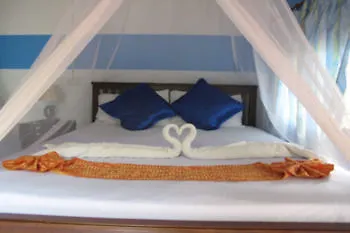 Klong Jark Bungalow Koh Lanta Thailand