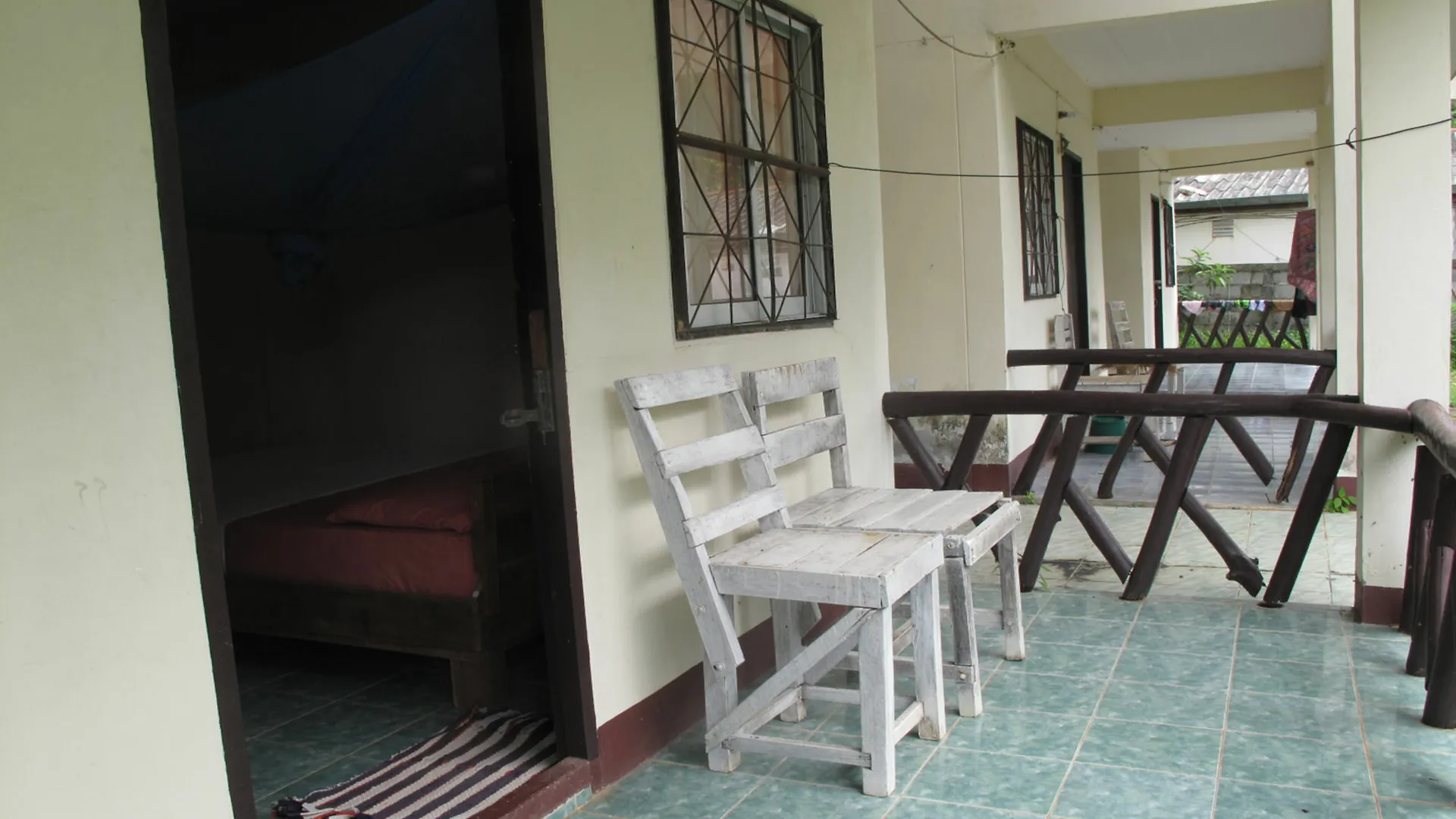 Klong Jark Bungalow Koh Lanta Thailand